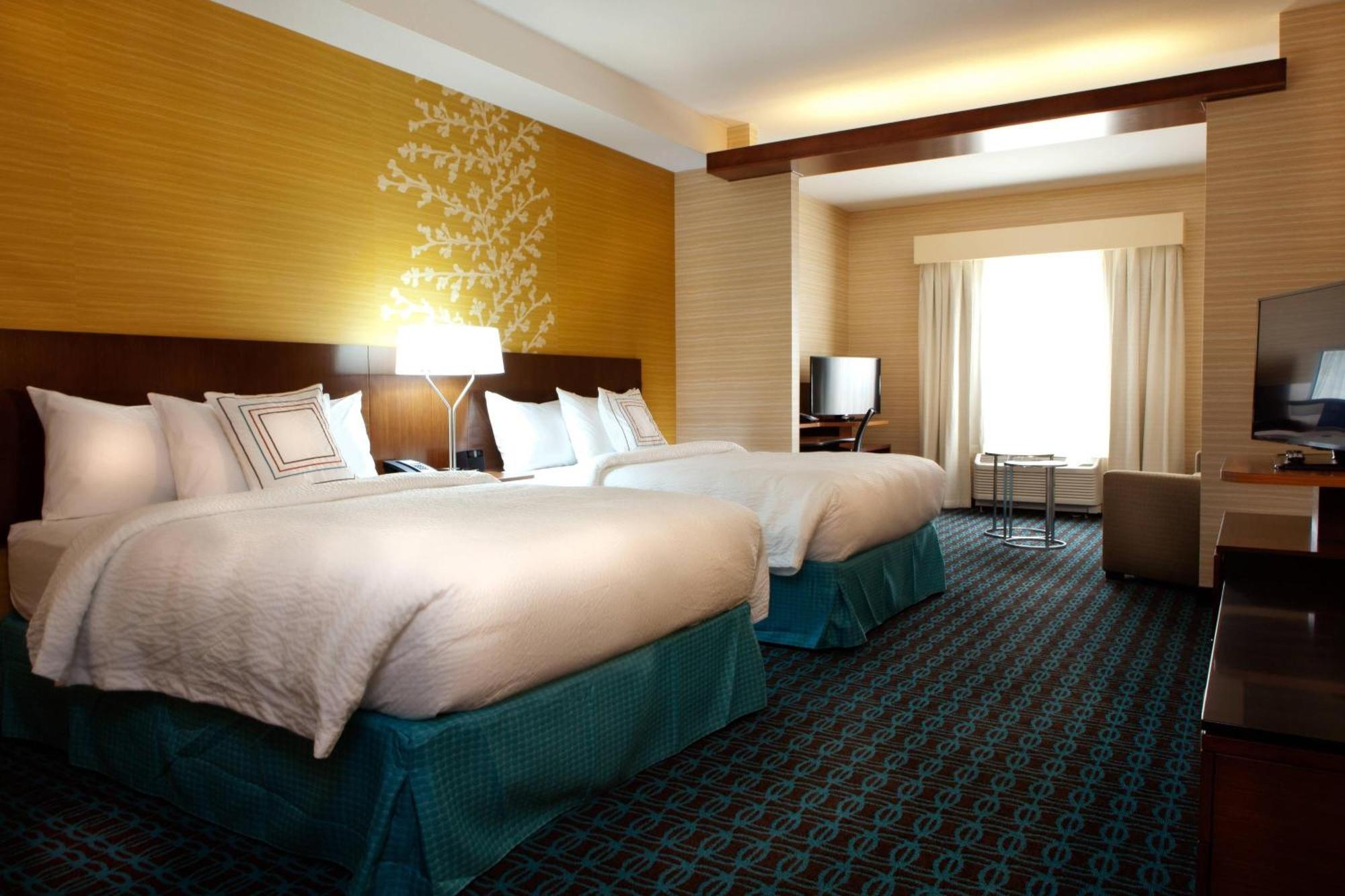 Fairfield Inn & Suites By Marriott Летбридж Экстерьер фото